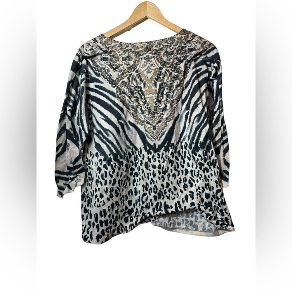 CHICO’S | top shirt 3 animal print - Picture 3 of 4